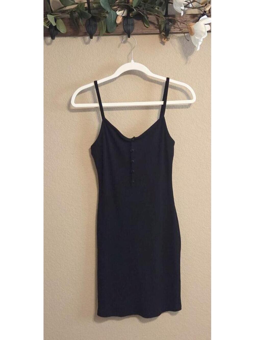 Popular 21 Black Ribbed Bodycon Mini Dress Size Medium Spaghetti Strap - Picture 2 of 6
